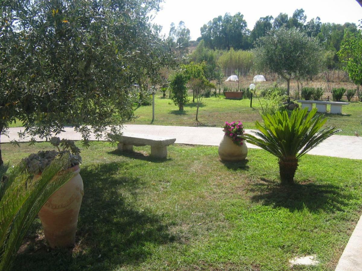 Le Mimose Bed & Breakfast Cala Liberotto Luaran gambar