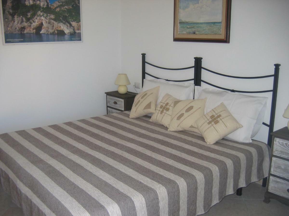 Le Mimose Bed & Breakfast Cala Liberotto Luaran gambar