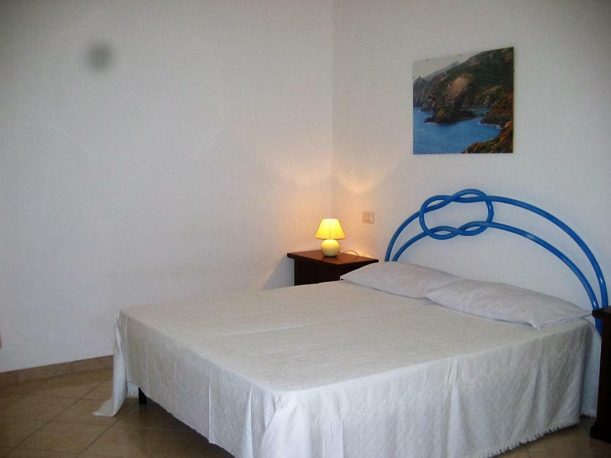 Le Mimose Bed & Breakfast Cala Liberotto Luaran gambar